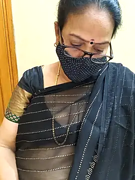 heera-rani online show from 10.31.25