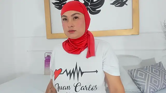 azaharaaa  online show from 10.25.25