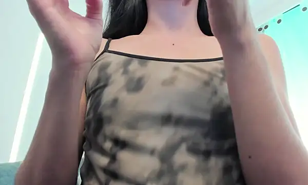 canelleGarces online show from 01.31.26