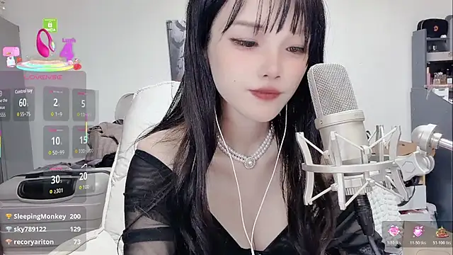 twlilybae online show from 04.01.26