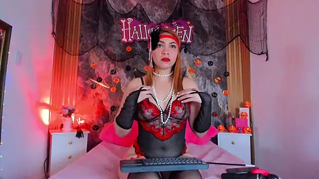 MIIRANDAHOT online show from 10.16.25