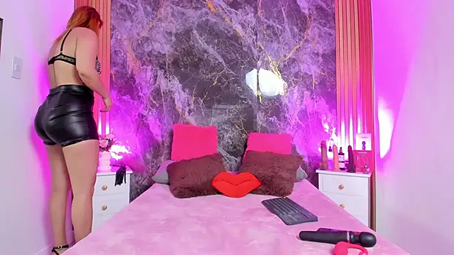 MIIRANDAHOT online show from 11.10.25