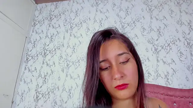 SofiiFoox online show from 11.25.25