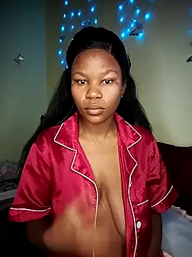 Seductive Yellow Titties online show from 03.08.26