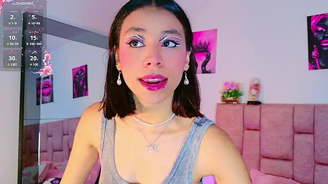 ScarlettLuxe online show from 02.08.26