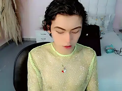 nathalialoes1 online show from 10.06.25