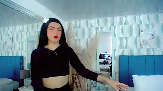 nathalialoes1 online show from 11.25.25