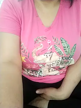 Snapshot of zerdaliii chatting on 02.19.26 zerdaliii online show from 02.19.26