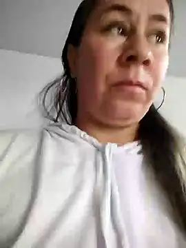 Nala1986 online show from 10.14.25