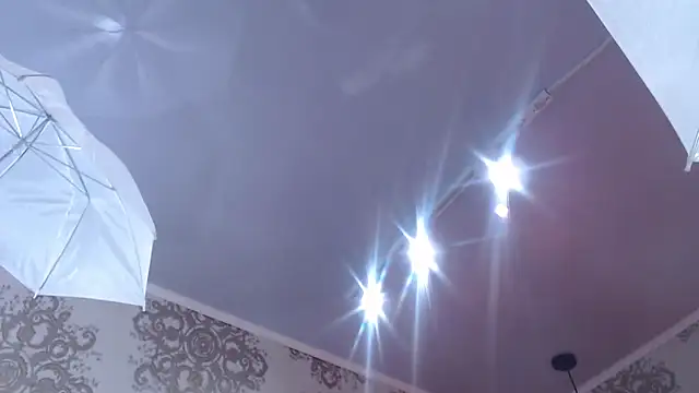 KendyLoveLans online show from 09.15.25