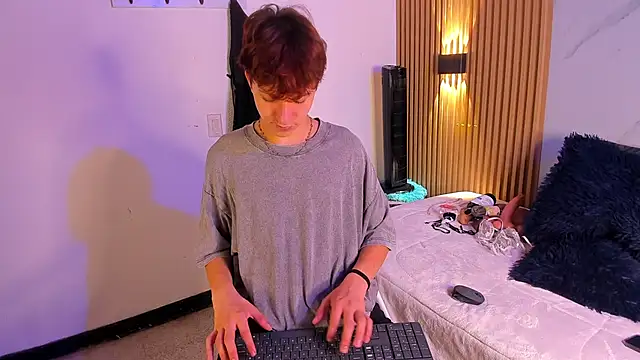 Snapshot of IM_DAREN chatting on 09.29.25 IM DAREN online show from 09.29.25