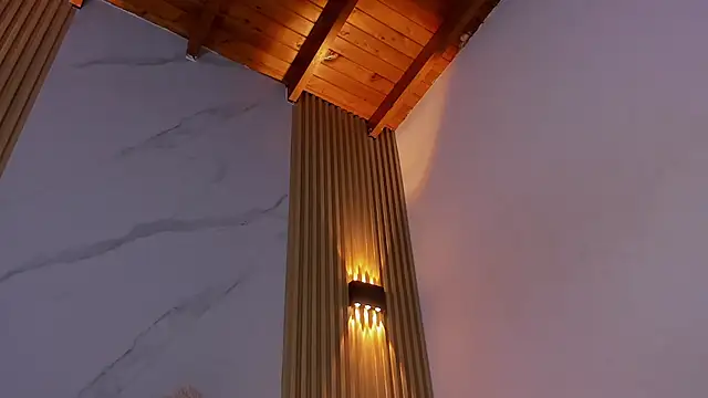 Snapshot of IM_DAREN chatting on 10.29.25 IM DAREN online show from 10.29.25