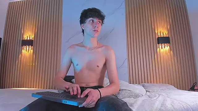 Snapshot of IM_DAREN chatting on 11.27.25 IM DAREN online show from 11.27.25