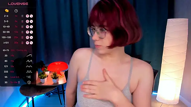 BellaCaress online show from 10.15.25