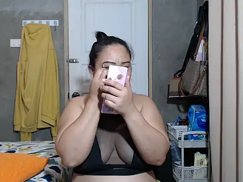 jengrey online show from 11.06.25