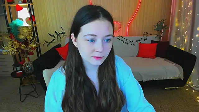 AlluringLookk online show from 04.19.26