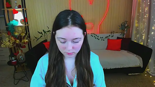 AlluringLookk online show from 04.19.26