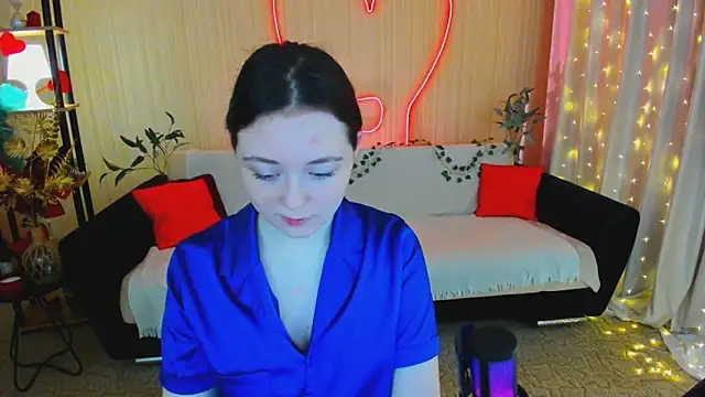 AlluringLookk online show from 04.20.26