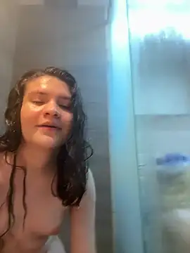 Emilyybennet  online show from 02.12.26