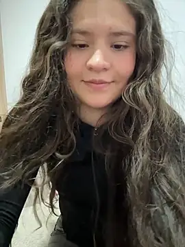 Emilyybennet  online show from 04.23.26