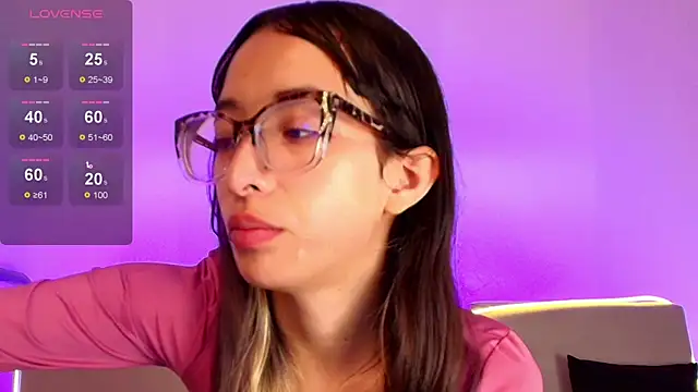 Emilia Bons online show from 04.13.26