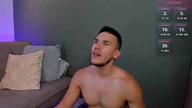 Snapshot of MarkSantozz chatting on 09.11.25 MarkSantozz online show from 09.11.25