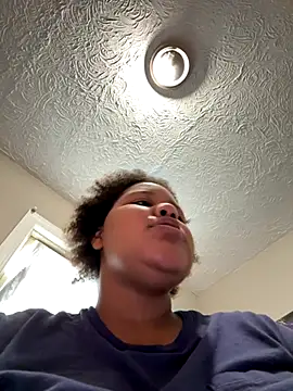 chocolate bella online show from 11.12.25