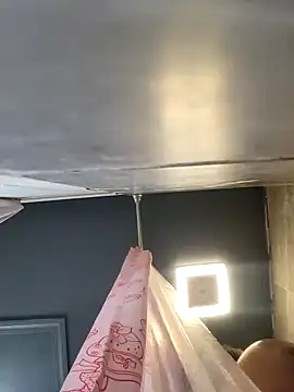 chocolate bella online show from 04.13.26