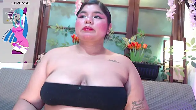 Snapshot of Lia_Arellano chatting on 07.17.26 Lia Arellano online show from 07.17.26