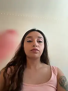 Snapshot of CharmingMaddie chatting on 05.16.26 CharmingMaddie online show from 05.16.26