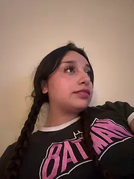 Snapshot of CharmingMaddie chatting on 05.23.26 CharmingMaddie online show from 05.23.26