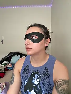 Snapshot of CharmingMaddie chatting on 05.24.26 CharmingMaddie online show from 05.24.26