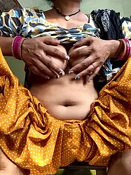 Snapshot of Love-pari077 chatting on 09.17.25 Love-pari077 online show from 09.17.25