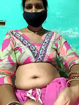 Snapshot of Love-pari077 chatting on 09.29.25 Love-pari077 online show from 09.29.25