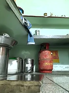 Snapshot of Love-pari077 chatting on 10.12.25 Love-pari077 online show from 10.12.25