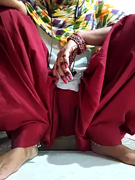 Snapshot of Love-pari077 chatting on 10.22.25 Love-pari077 online show from 10.22.25