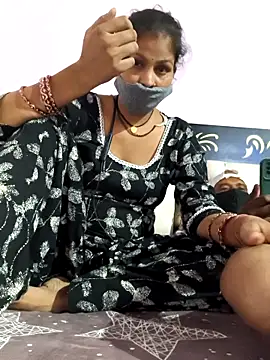 Snapshot of Love-pari077 chatting on 10.26.25 Love-pari077 online show from 10.26.25