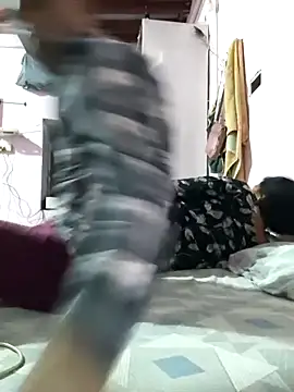 Snapshot of Love-pari077 chatting on 10.29.25 Love-pari077 online show from 10.29.25