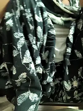 Snapshot of Love-pari077 chatting on 11.07.25 Love-pari077 online show from 11.07.25