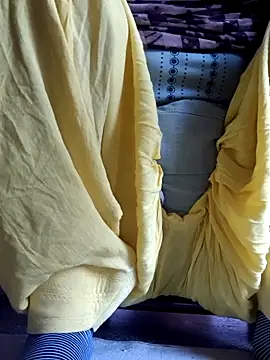 Snapshot of Love-pari077 chatting on 11.20.25 Love-pari077 online show from 11.20.25