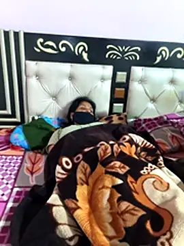 Snapshot of Love-pari077 chatting on 12.02.25 Love-pari077 online show from 12.02.25