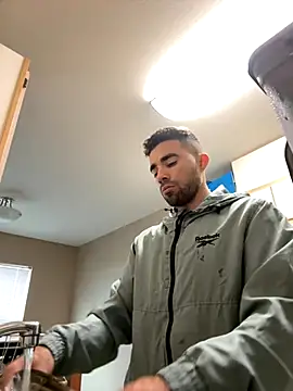 Snapshot of kelvin971011 chatting on 10.11.25 kelvin971011 online show from 10.11.25