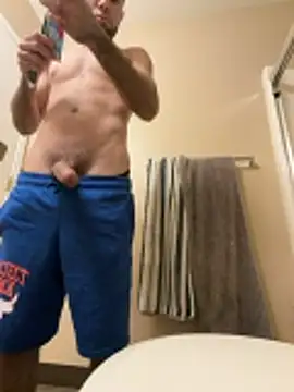 Snapshot of kelvin971011 chatting on 11.01.25 kelvin971011 online show from 11.01.25