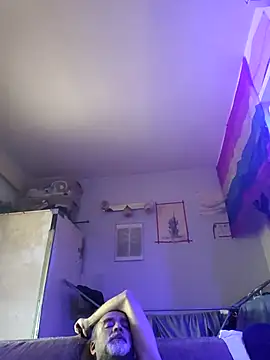 Snapshot of GabyCollado5 chatting on 09.17.25 GabyCollado5 online show from 09.17.25