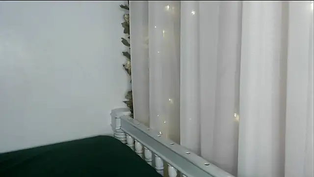 angelainparis28 online show from 09.21.25