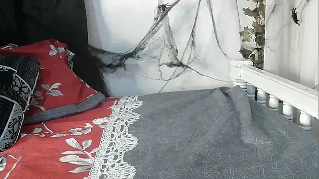 angelainparis28 online show from 10.24.25