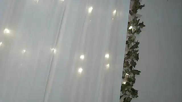 angelainparis28 online show from 11.08.25