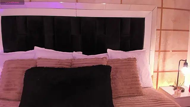 GretaVelvet online show from 03.02.26