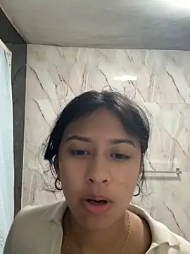 lynn9000 online show from 10.18.25