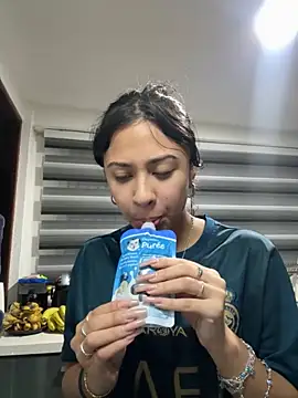 lynn9000 online show from 11.19.25